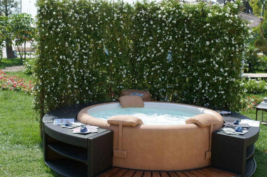 Nature View Hot Tub Deck Ideas