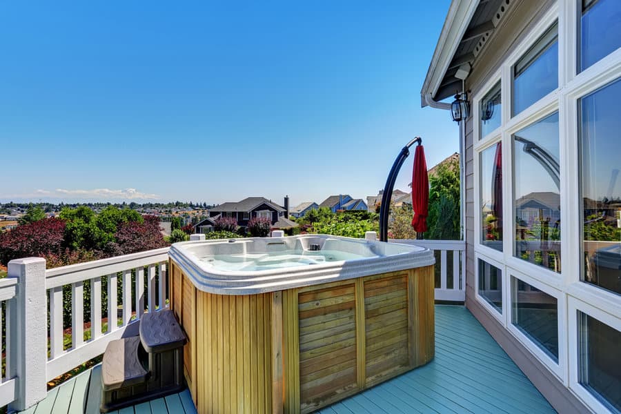 Nature View Hot Tub Deck Ideas