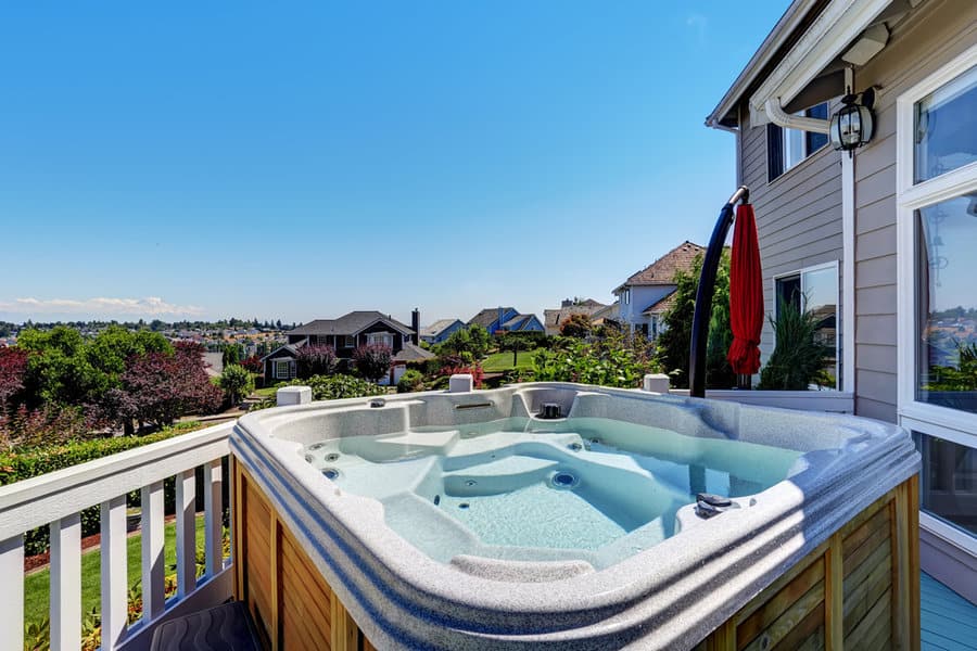 Nature View Hot Tub Deck Ideas