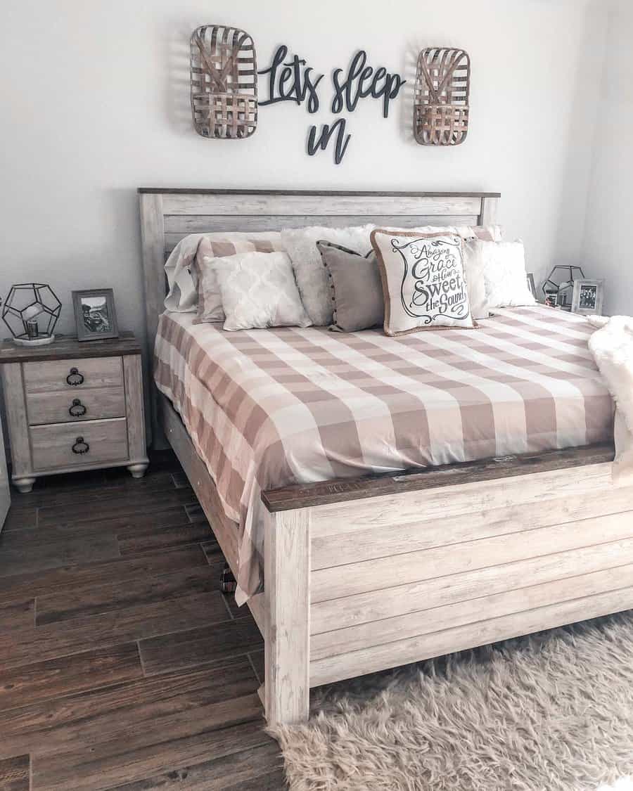 Neutral Country Bedroom Ideas Hoodhomestead