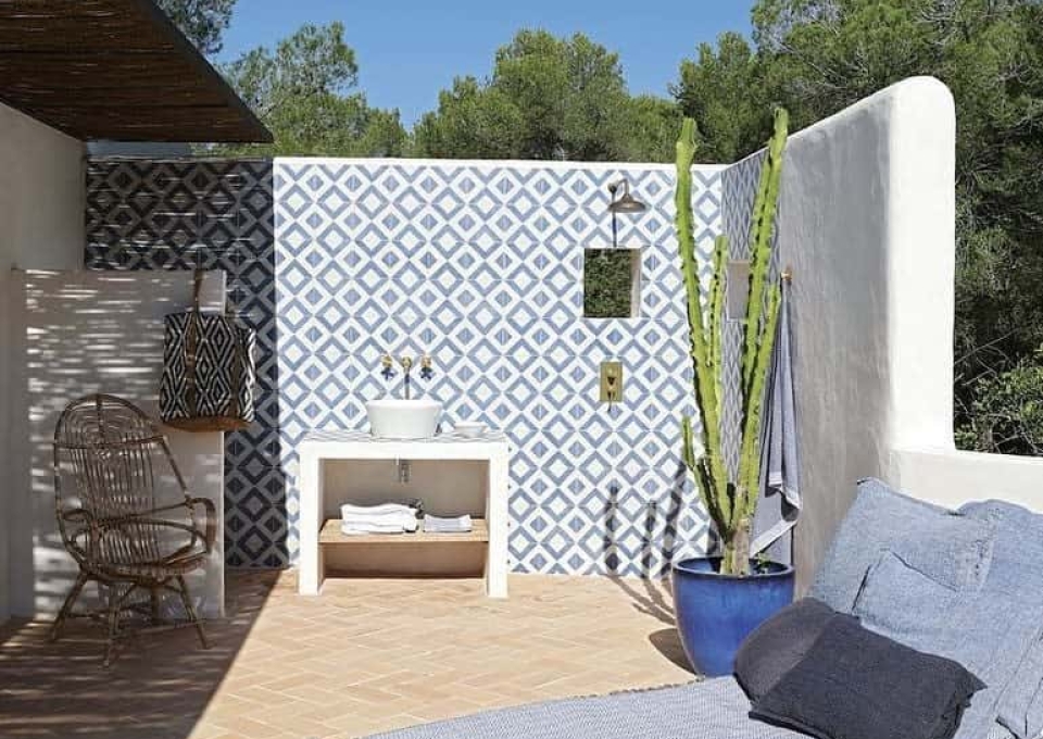 Outdoor Bathroom Design Ideas Lovedbyjenny