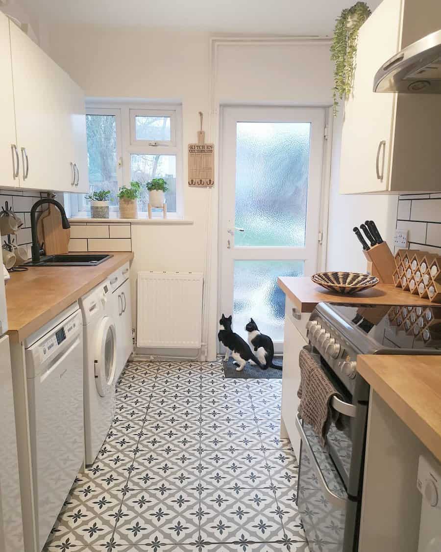 Scandinavian Small Galley Kitchen Ideas Lotstodoat