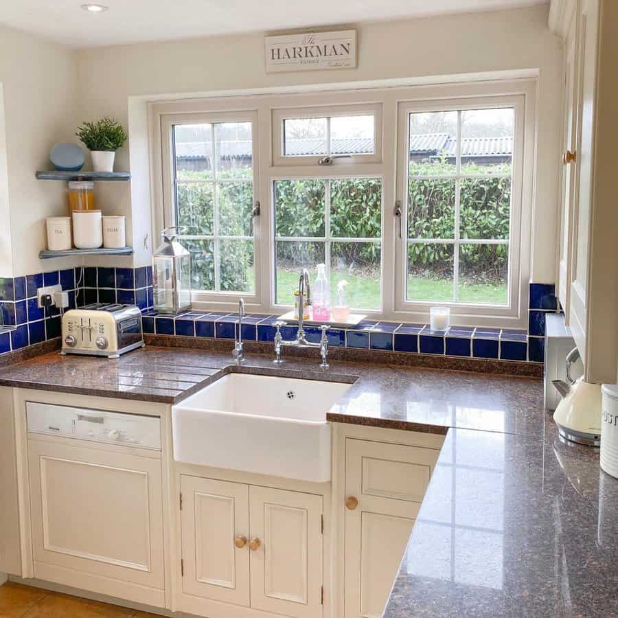 Shaker Cabinets White Kitchen Ideas Littlewarrenliving