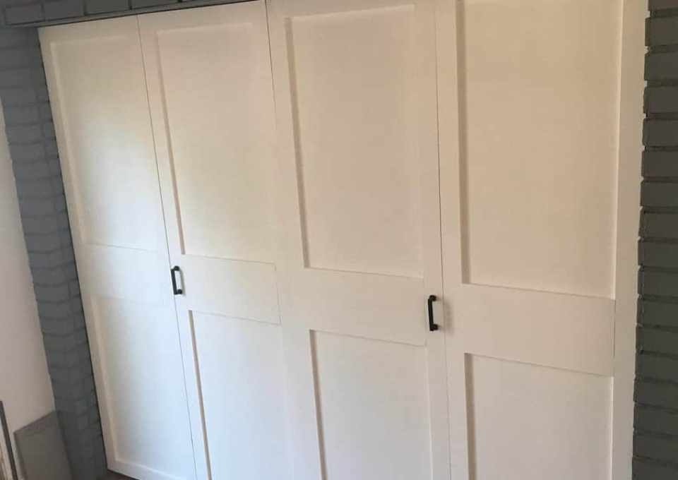 Shaker Closet Door Ideas Fluidbuilders