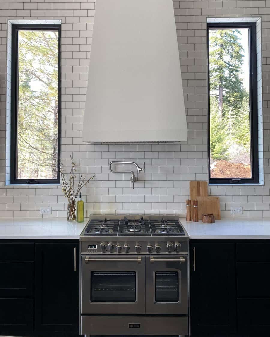 Subway White Kitchen Backsplash Ideas Bigrockbunkhouse