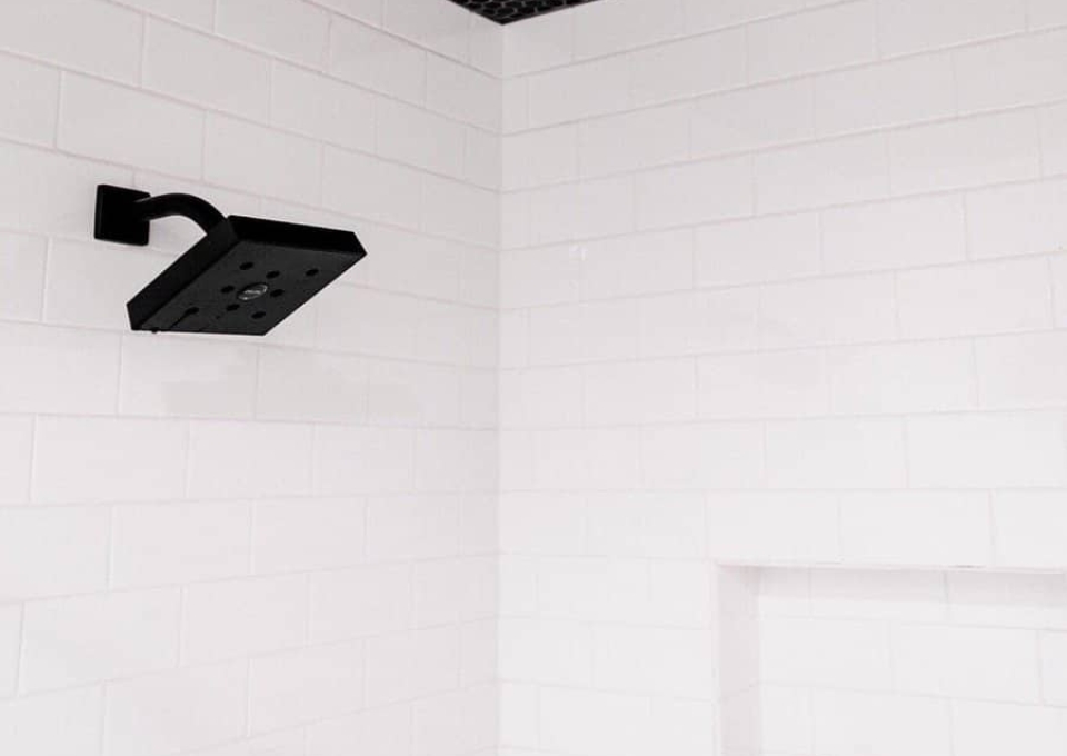 Tiles Bathroom Ceiling Ideas Thirtydesigns