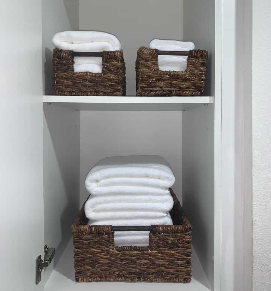 Towel Bathroom Closet Ideas Organizedbyjj