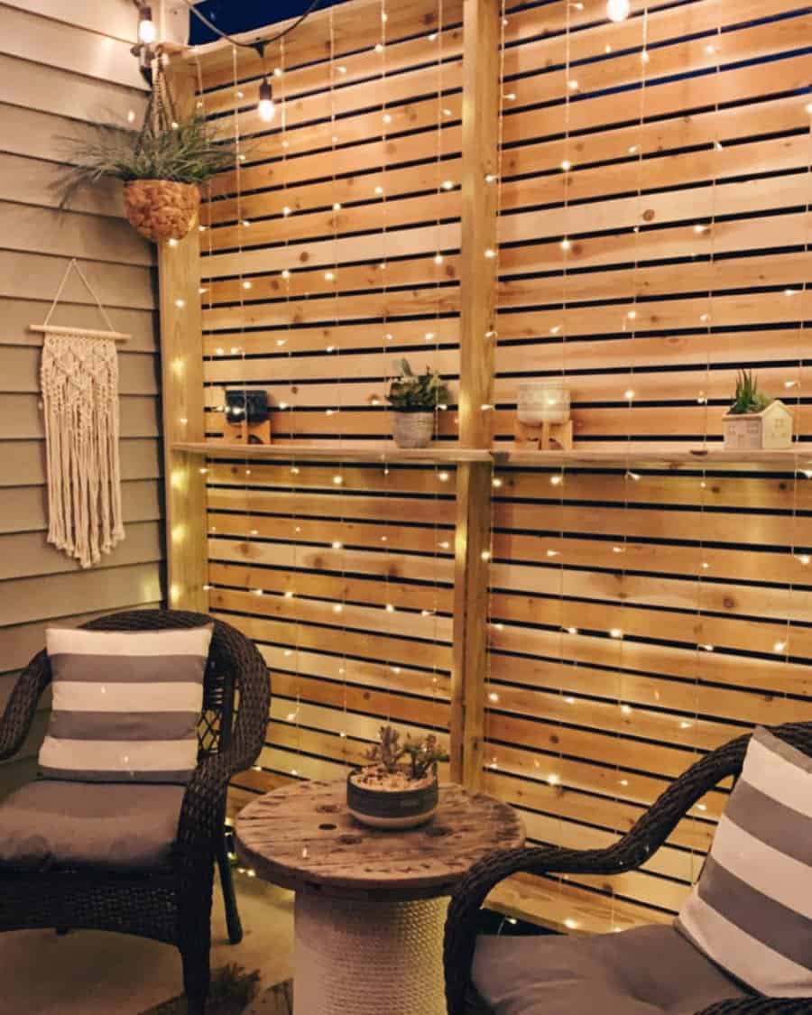 Vertical Outdoor Shade Ideas Rachelleighsergent