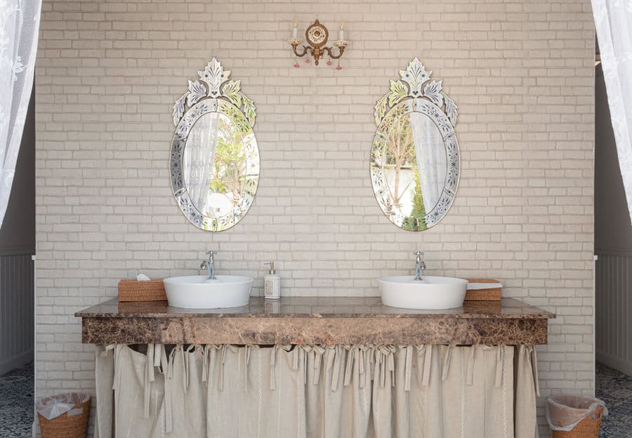 Vintage Bathroom Mirror Ideas