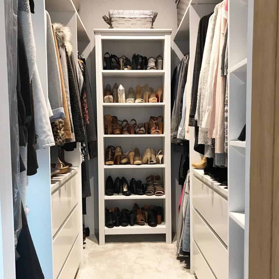 Walk In Small Closet Ideas Budgethomedesign