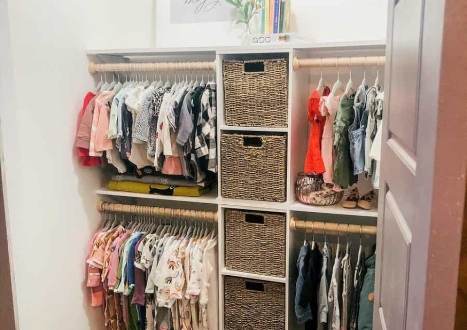 Walk In Small Closet Organization Ideas Laurenakile