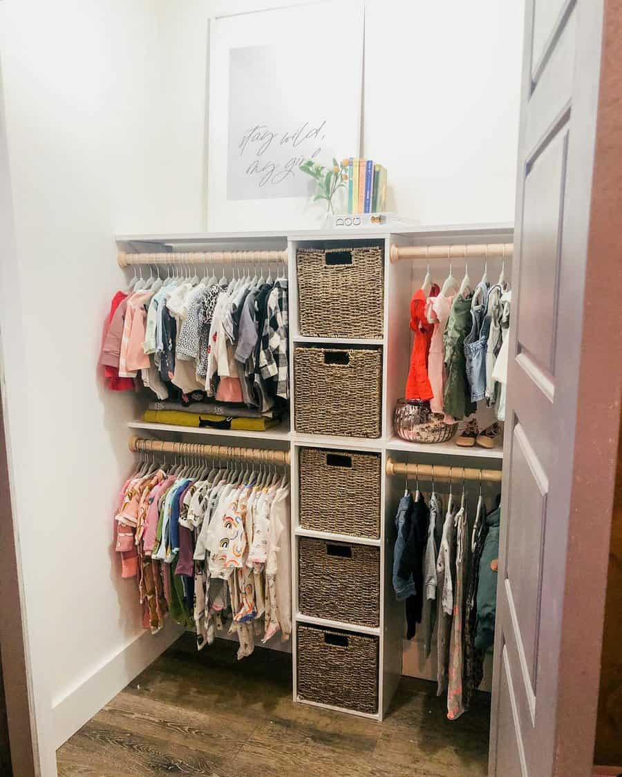 Walk In Small Closet Organization Ideas Laurenakile