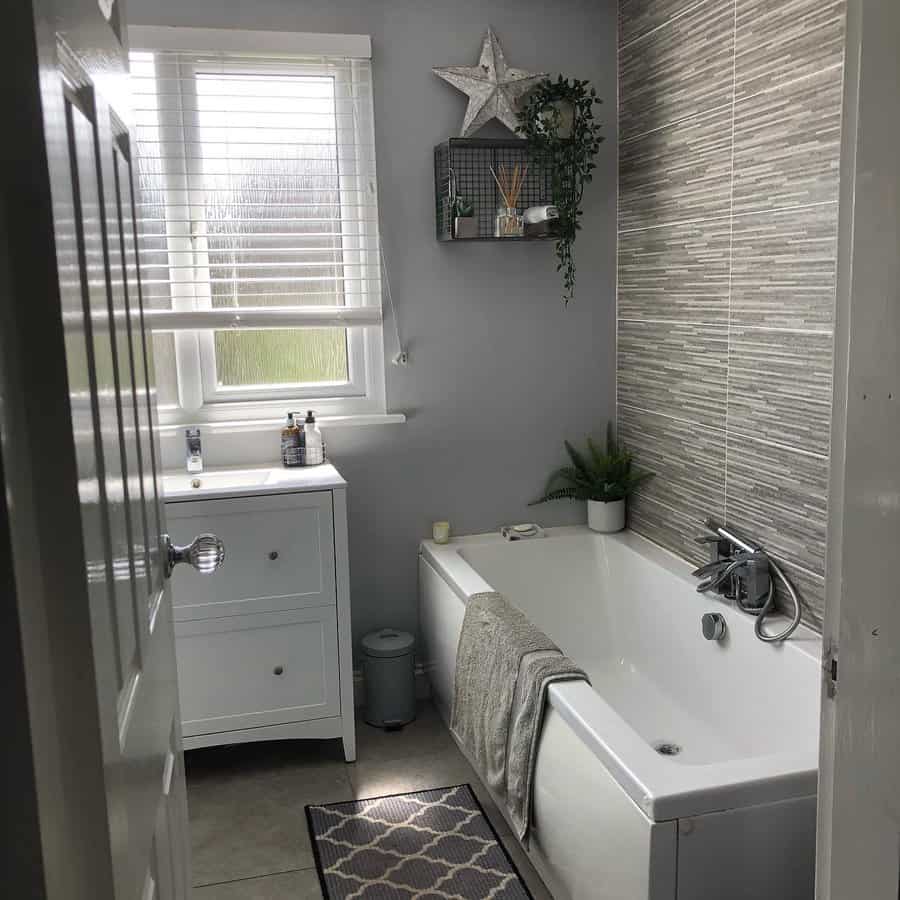 Wall Gray Bathroom Ideas Scottoncottage