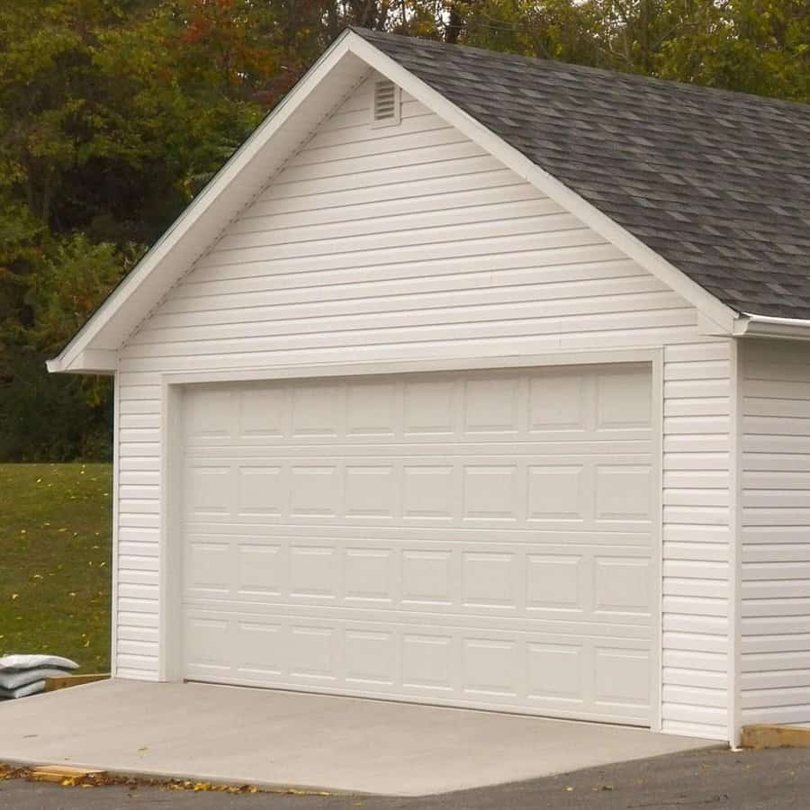 White Garage Door Ideas Hammeriteaustralia