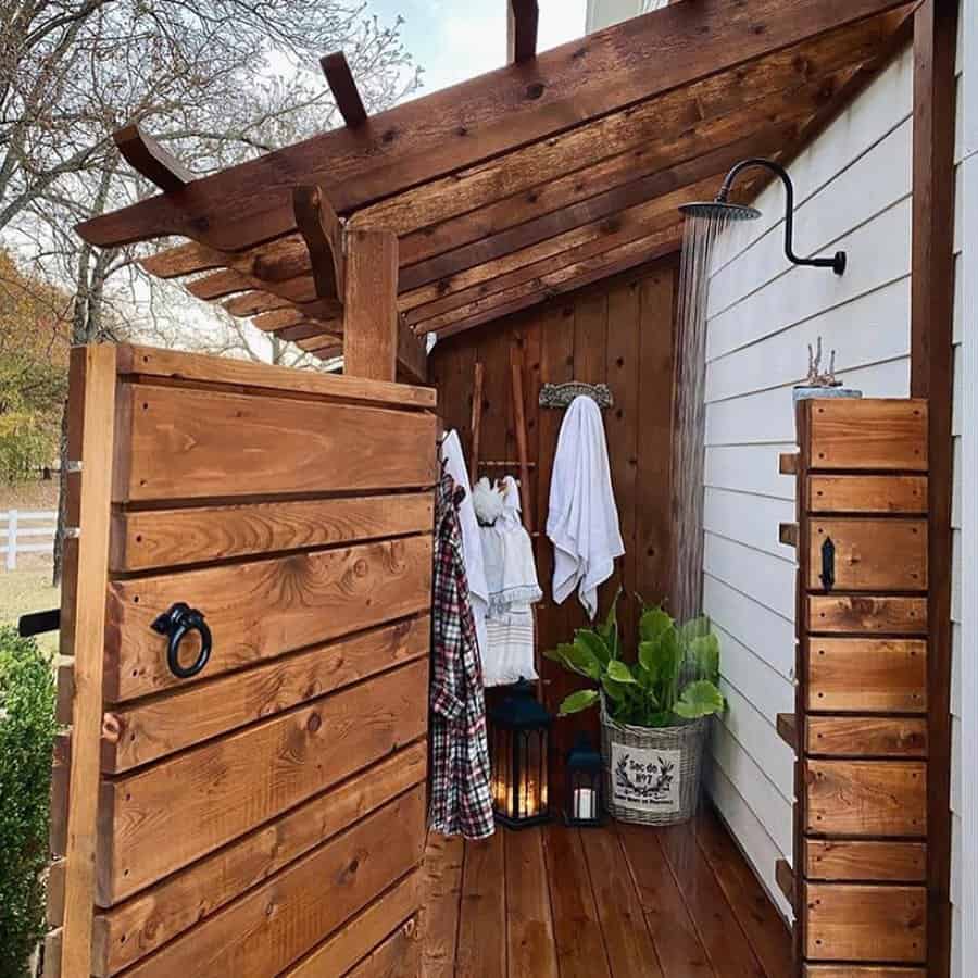 Wood Outdoor Bathroom Ideas Mr Tlb Farm