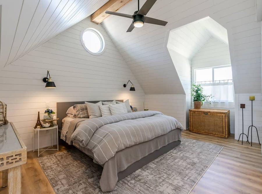 Wooden Attic Bedroom Ideas Re Vive Constructionxdesign