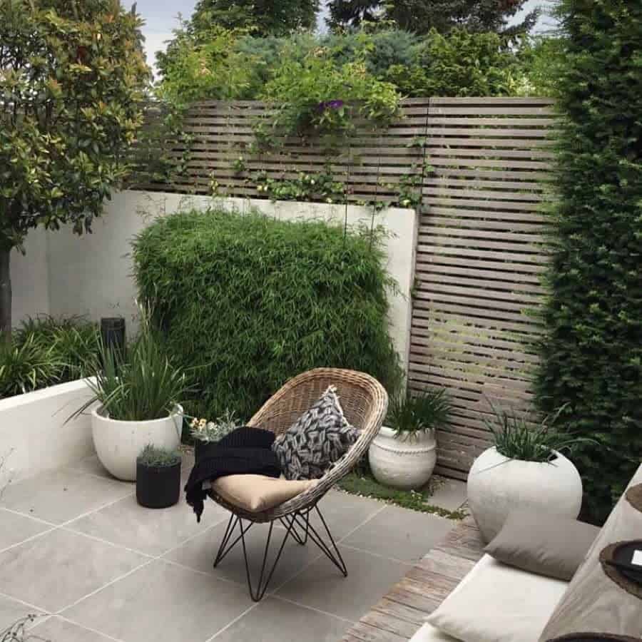 Creative Garden Wall Ideas Sarahlwest