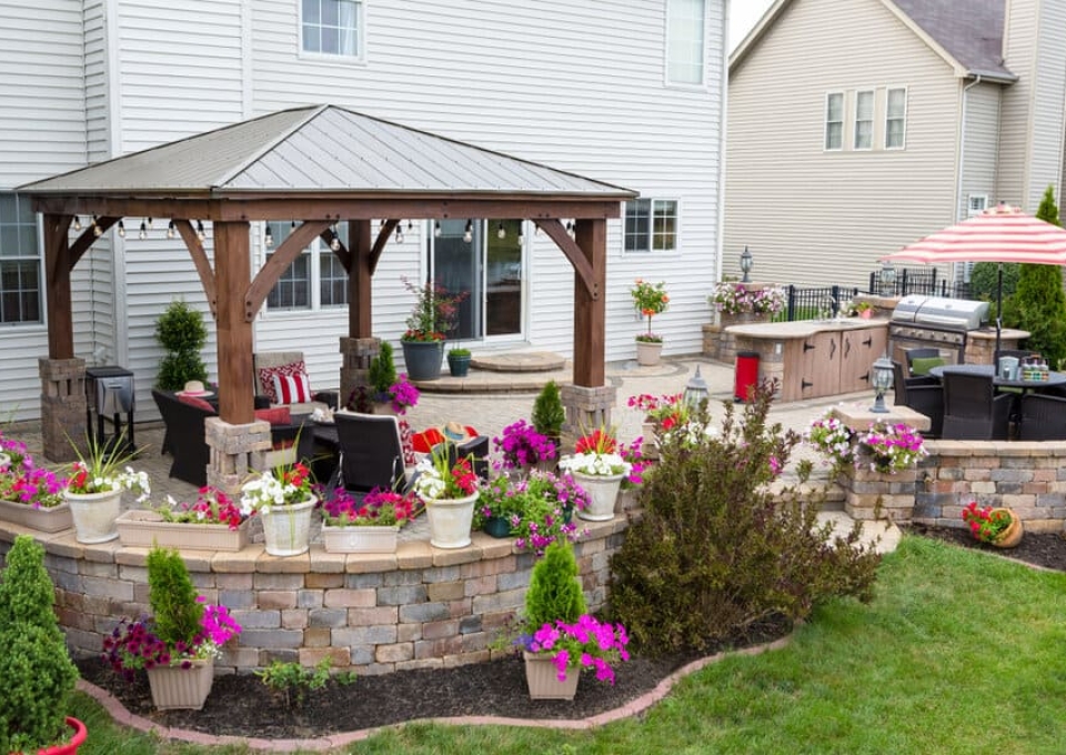 Curved Patio Roof Ideas