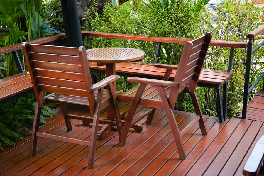 Multipurpose Wood Deck Railing Ideas