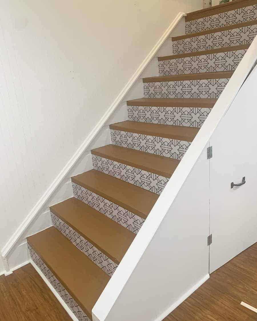 Painted Basement Stair Ideas Chautauqualakeproperty