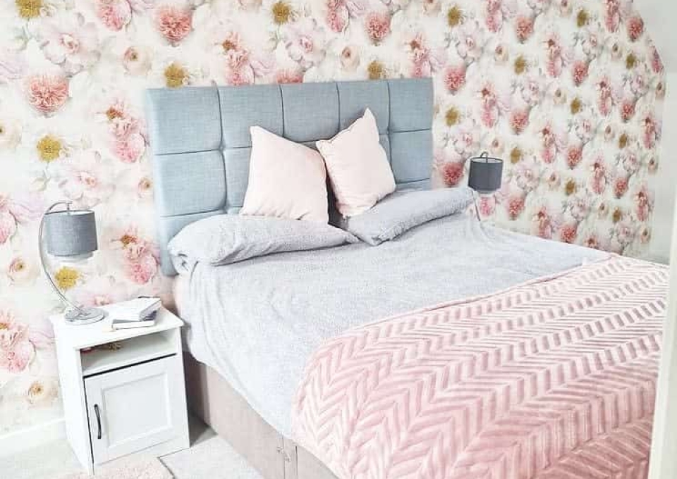 Pink Bedroom Wallpaper Ideas Wallpapershop Co Uk