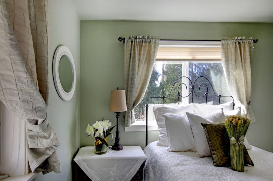 Short Bedroom Curtain Ideas