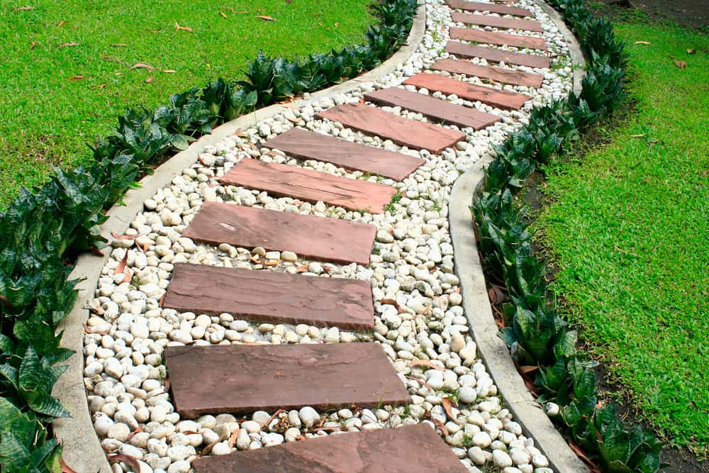 Stepping Stone Sidewalk Ideas