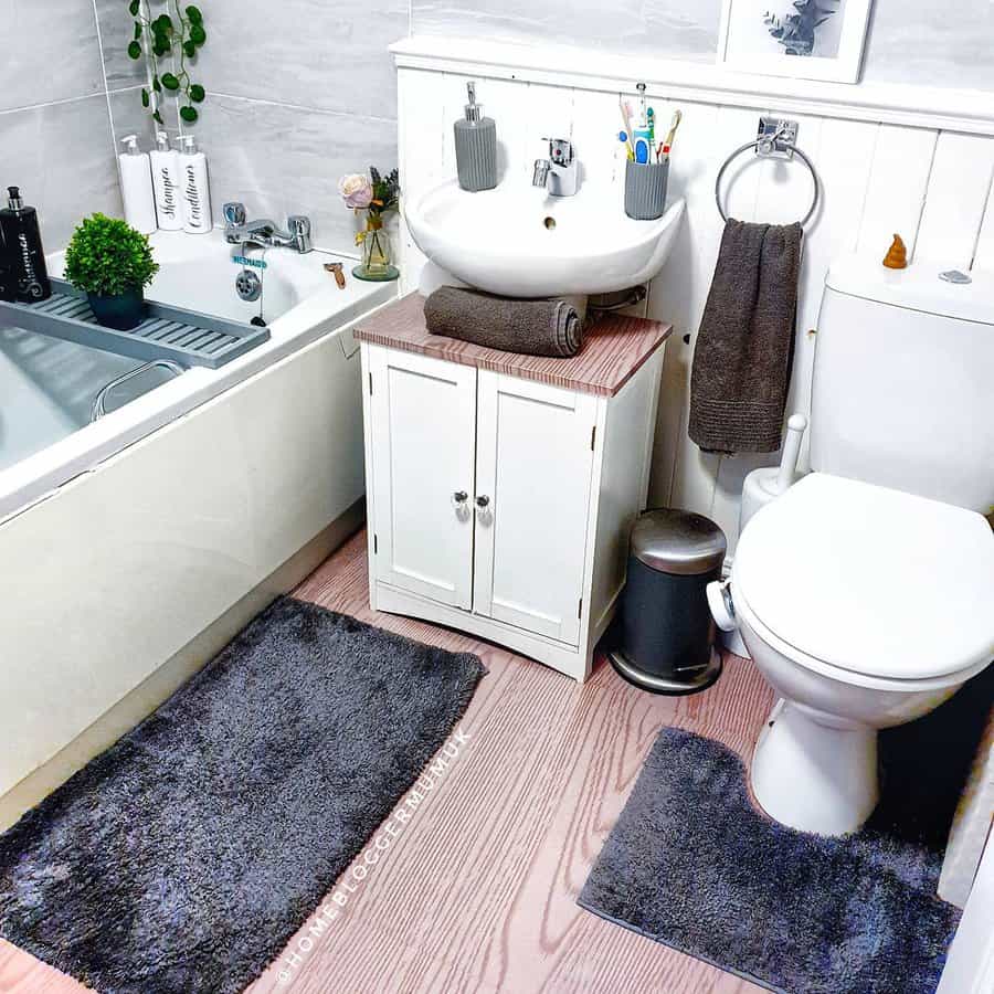 Vinyl Small Bathroom Flooring Ideas Homebloggermumuk