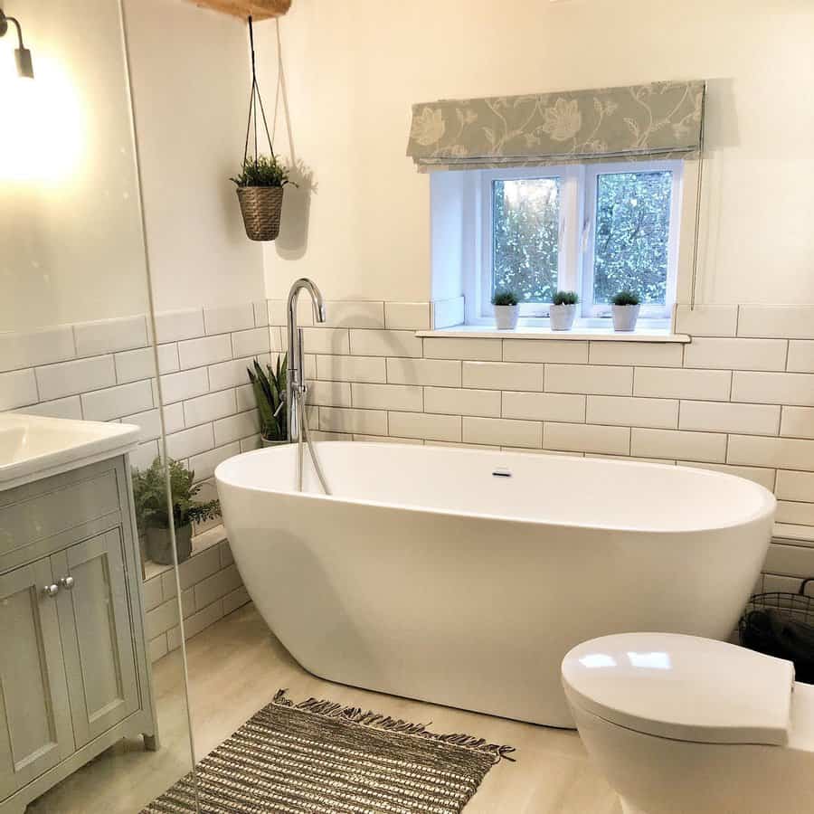 White Small Bathroom Ideas With Tub Roseandboo Life