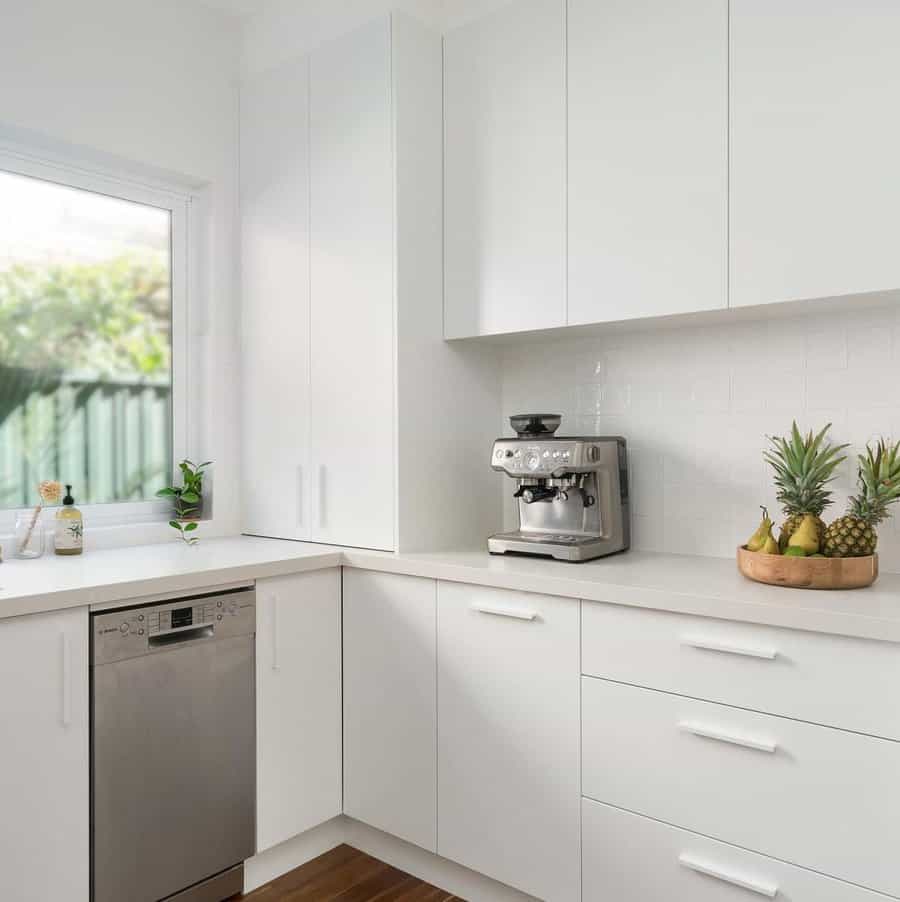 Minimalist Design White Kitchen Cabinets Ideas Justinplace Sydney