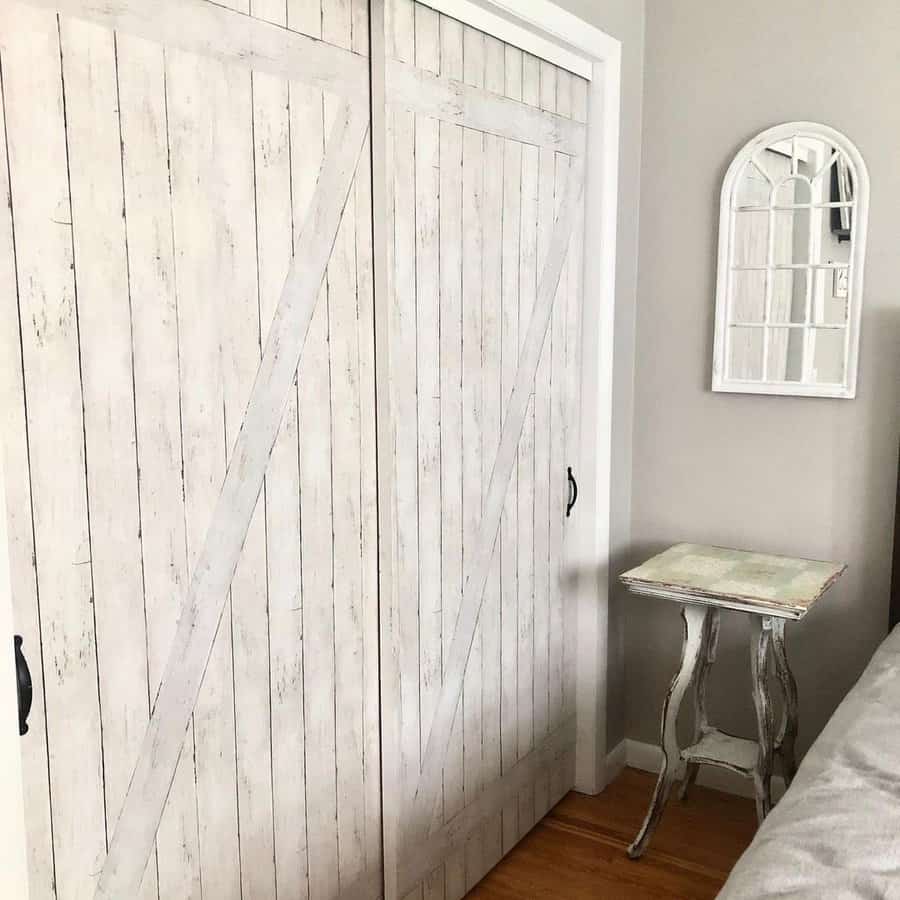 Closet Barn Door Ideas The Soundsofsummer