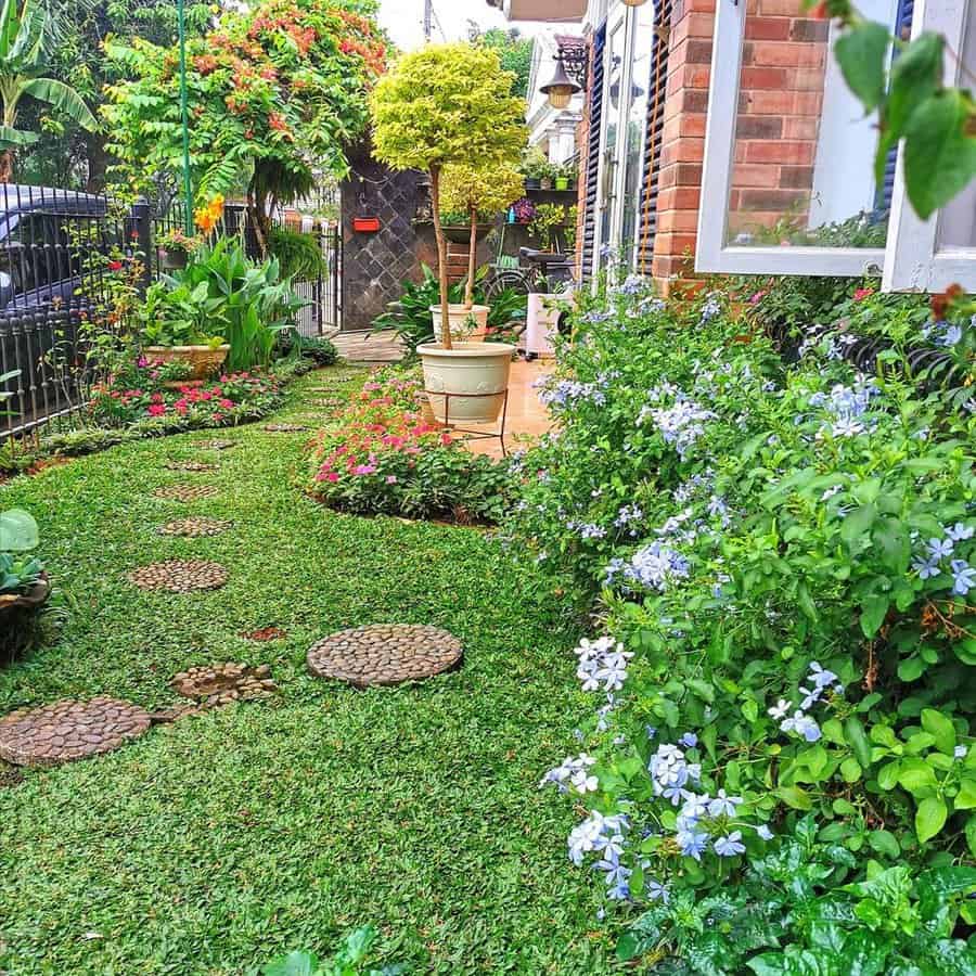 Landscaping Flower Bed Ideas Ventimalimar