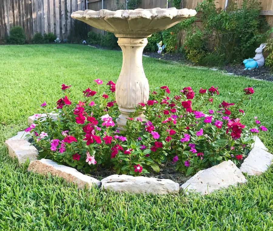 Round Flower Bed Ideas Happinessandsweettea