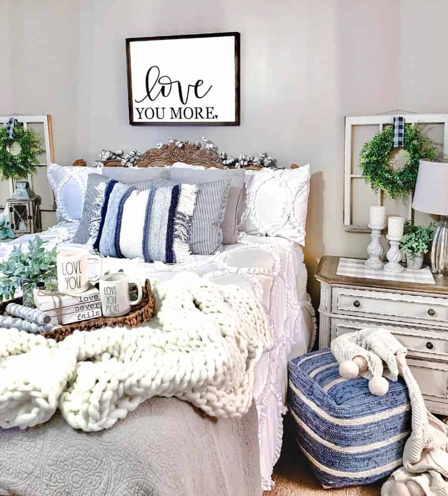 Rustic Bedroom Wall Decor Ideas