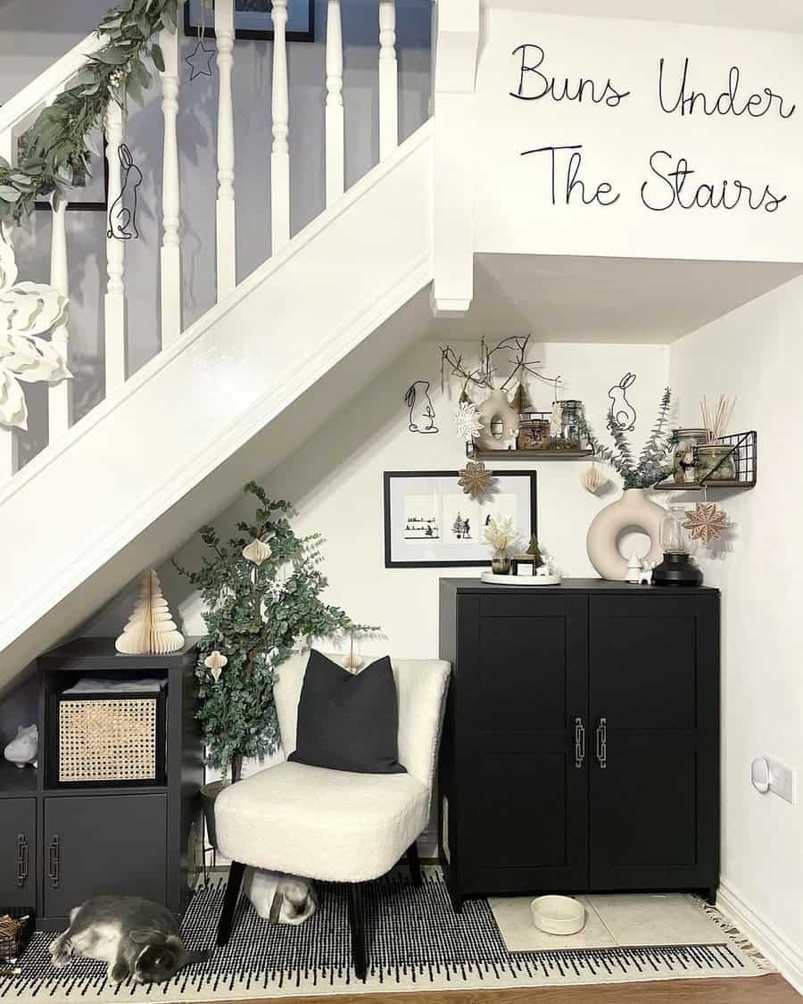 Under The Stairs Reading Nook Design Ideas Bunsunderthestairs