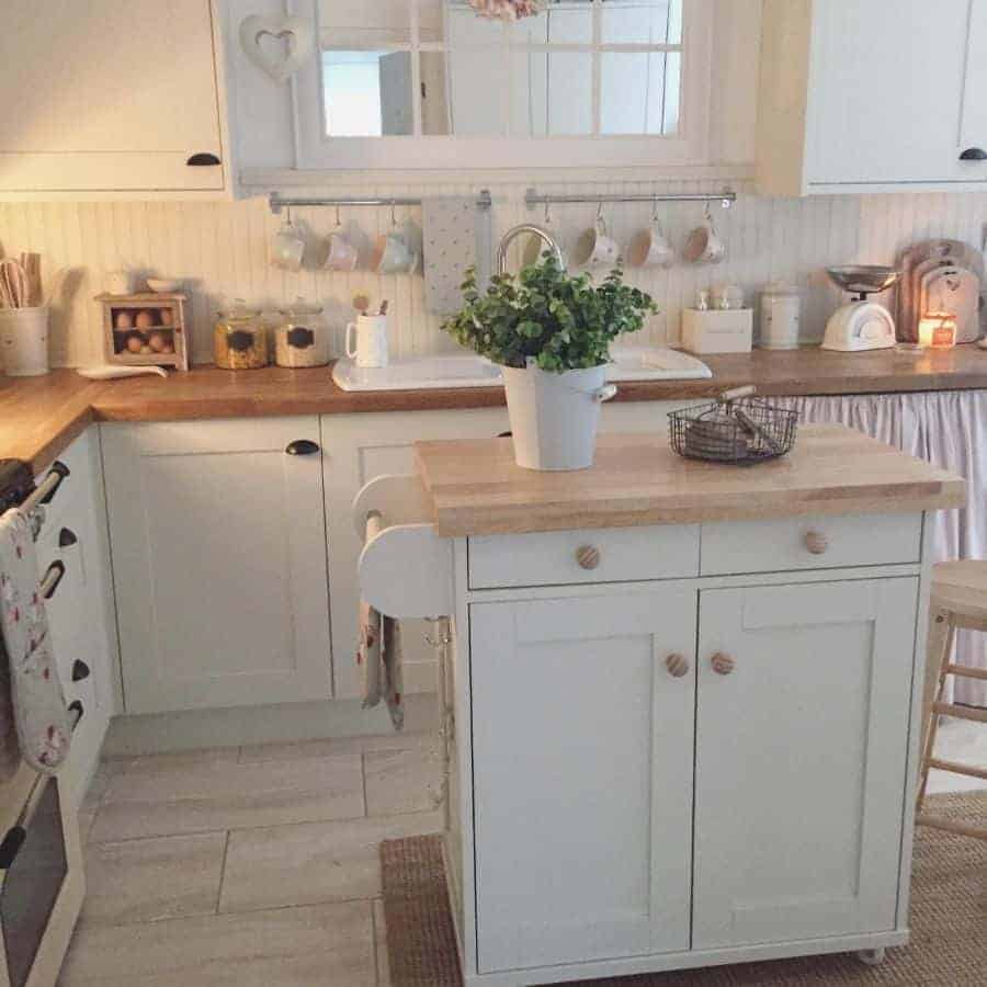 Cozy Country Kitchen Ideas Hearts And Home