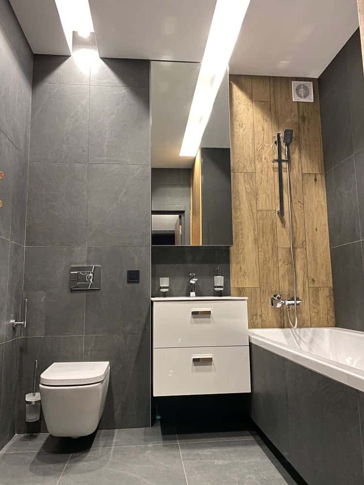 Small Modern Bathroom