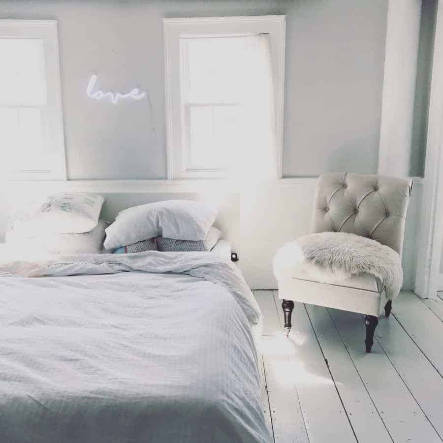 White Simple Bedroom Ideas Thebestfrommynest