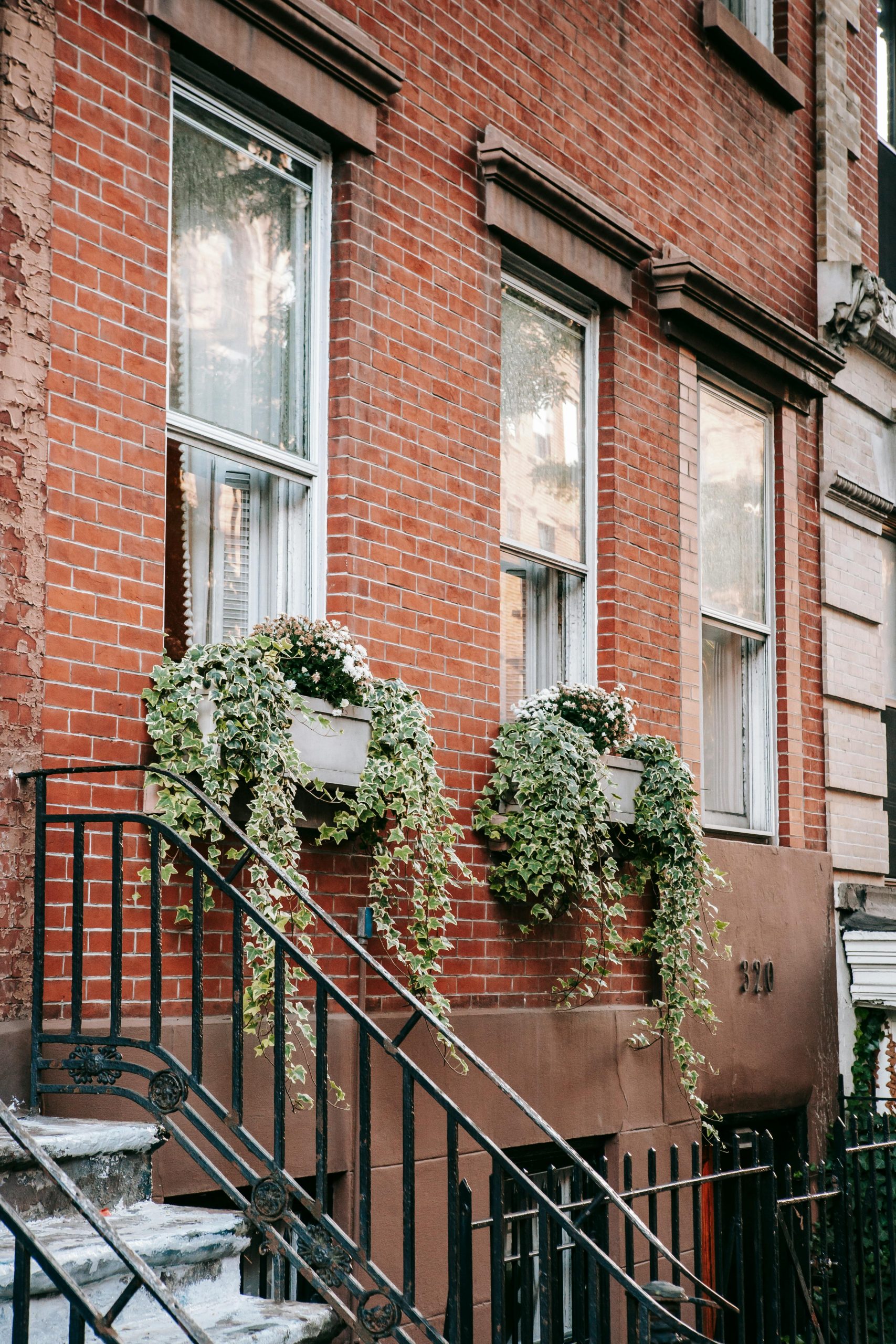 Advantages of a Well-Designed Front Garden