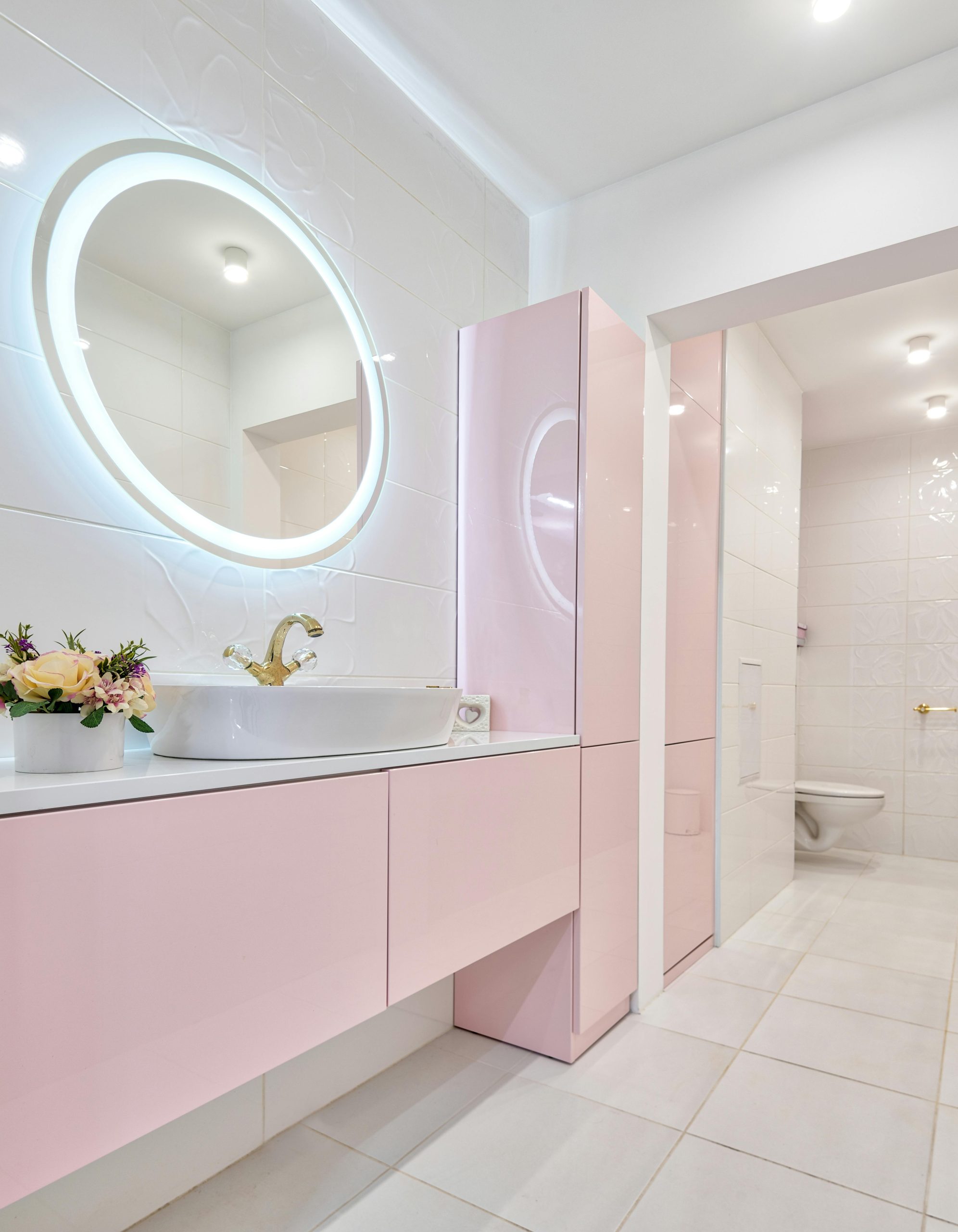 Advantages of Upgrading Your Bathroom Ceiling