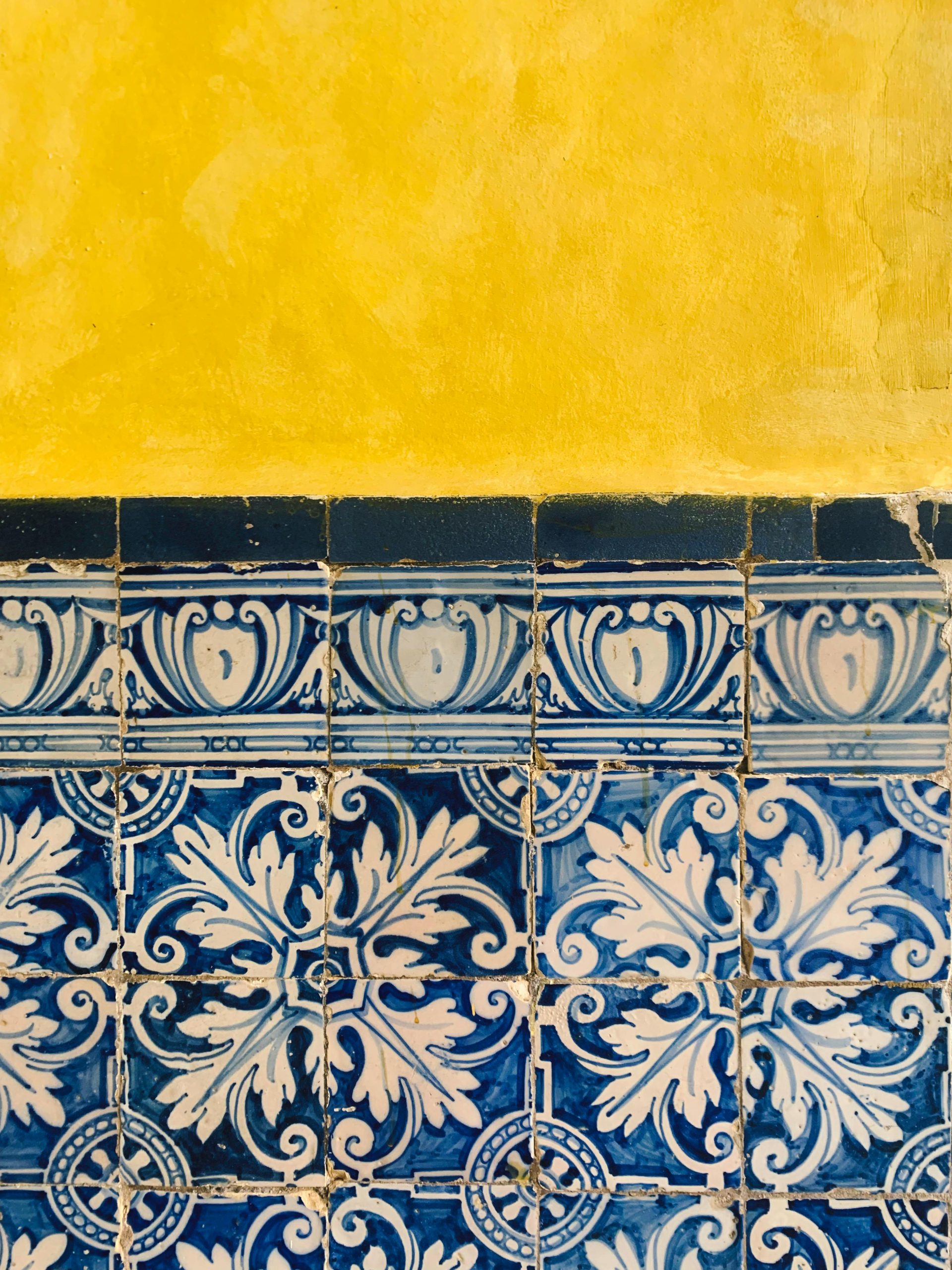 Color and Texture in Tile Design