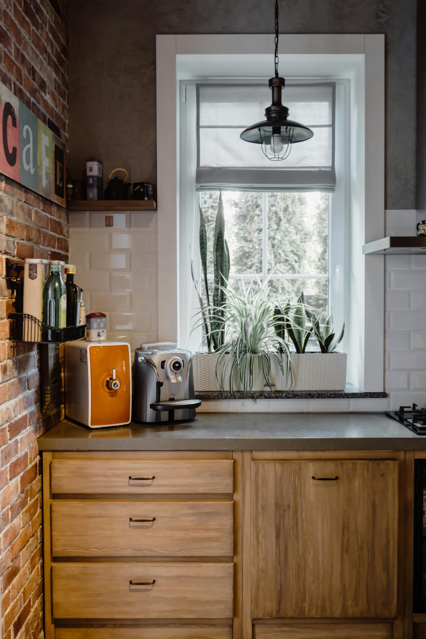 Introduction to Kitchen Shelf Ideas