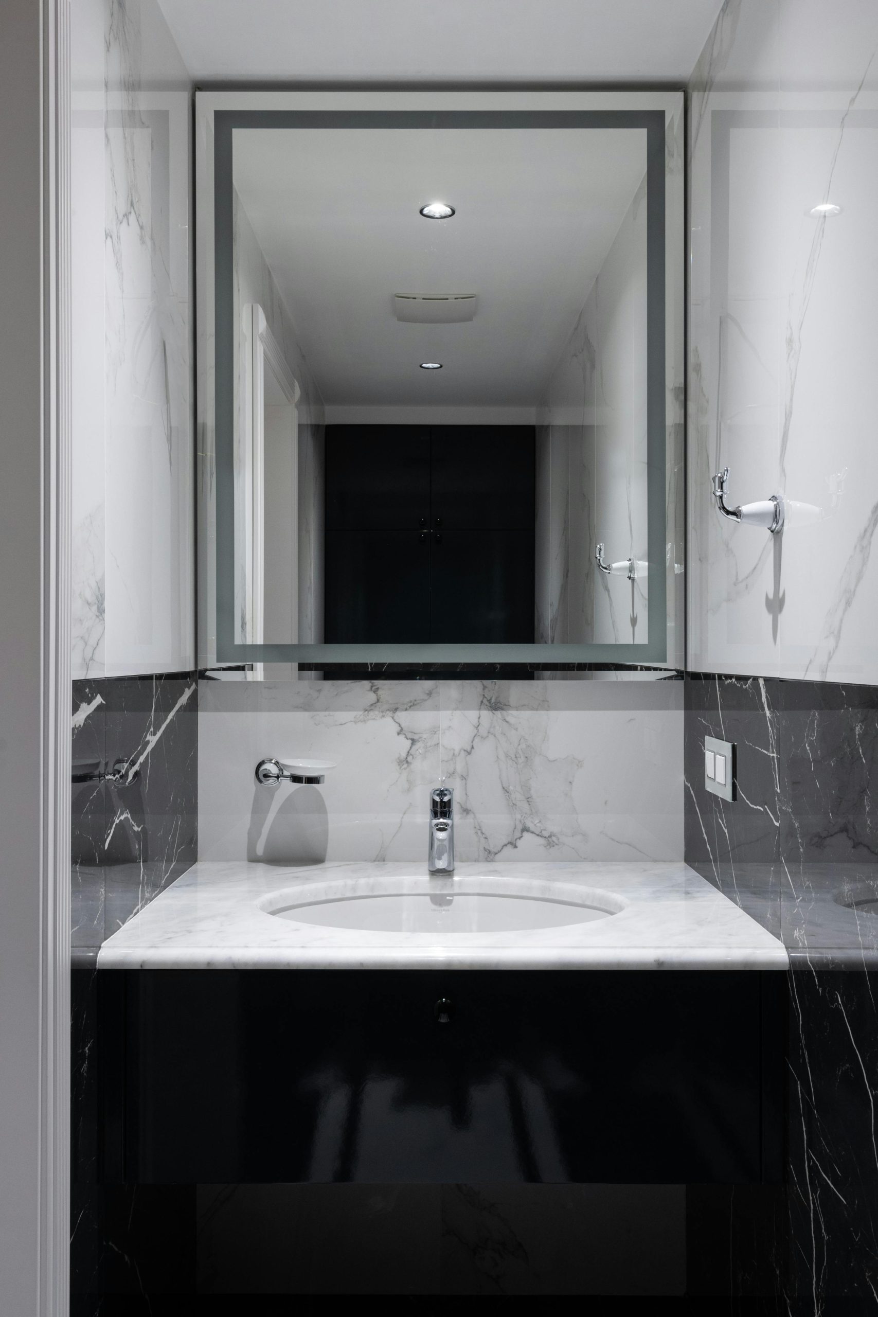 Introduction to Bathroom Mirror Ideas