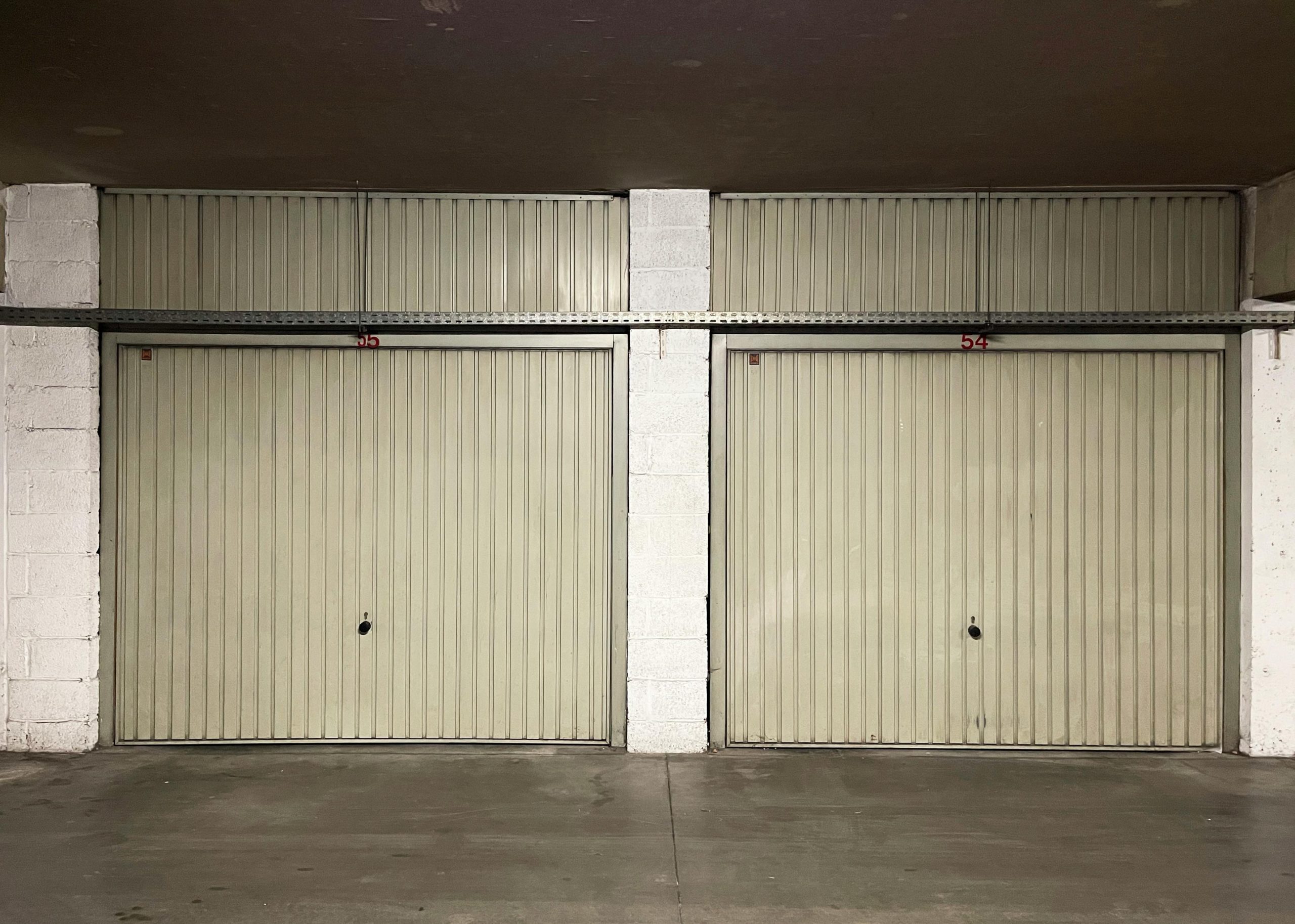 Maintenance Tips for Garage Doors