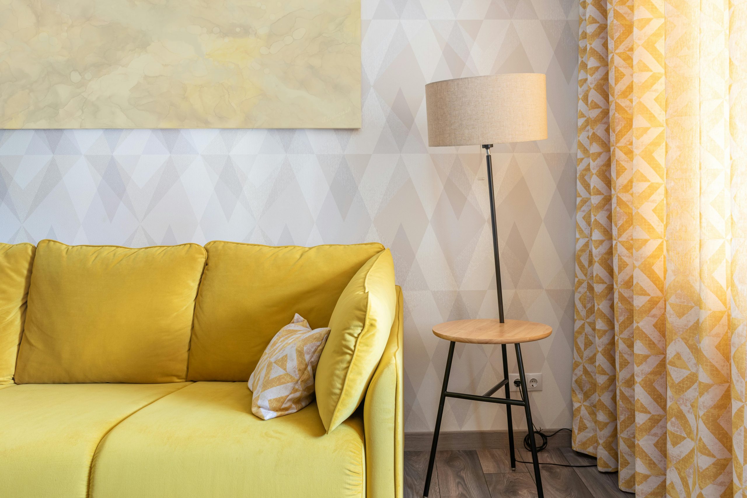 Selecting the Perfect Accent Wall Color for Your Gray Room