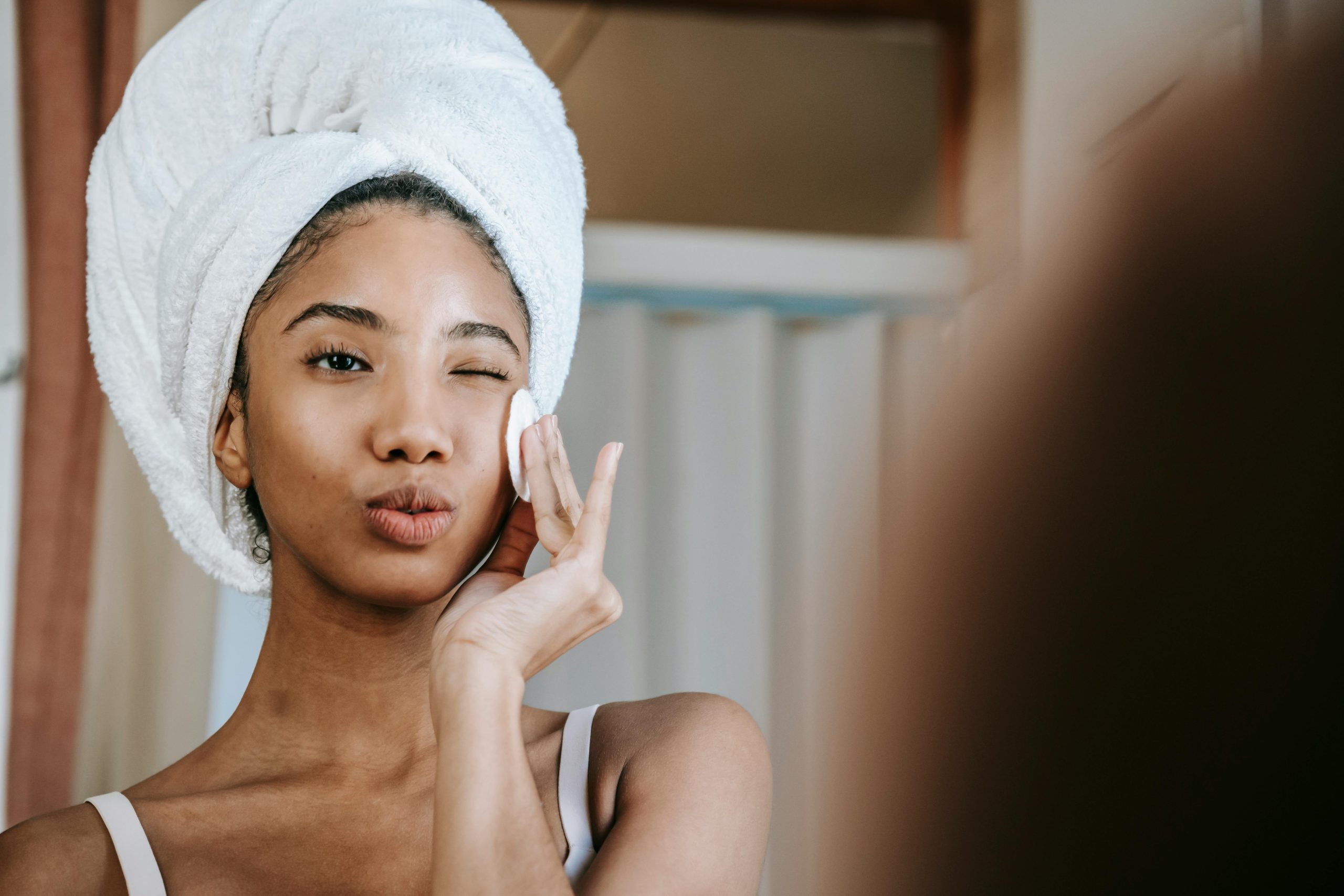 Selecting the Perfect Bathroom Mirror